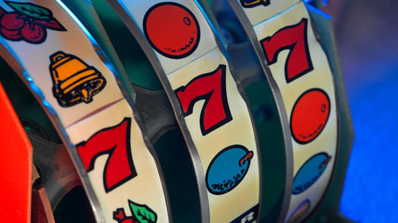 Variety of Quality Online Slot Machines on the Dewabet 88 Site